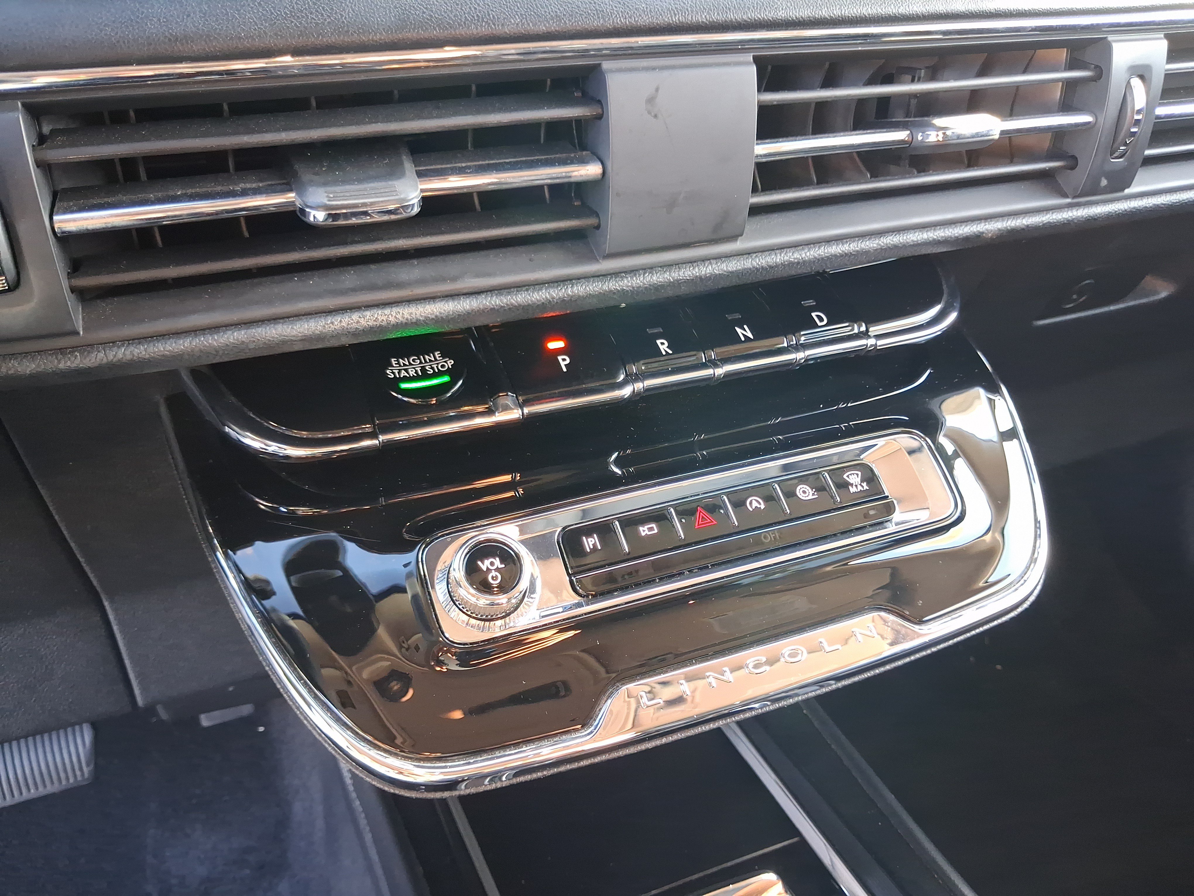 Used 2023 Lincoln Corsair FWD image 19