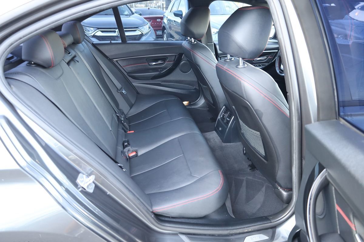 Used 2015 BMW 328i Sedan RWD image 16