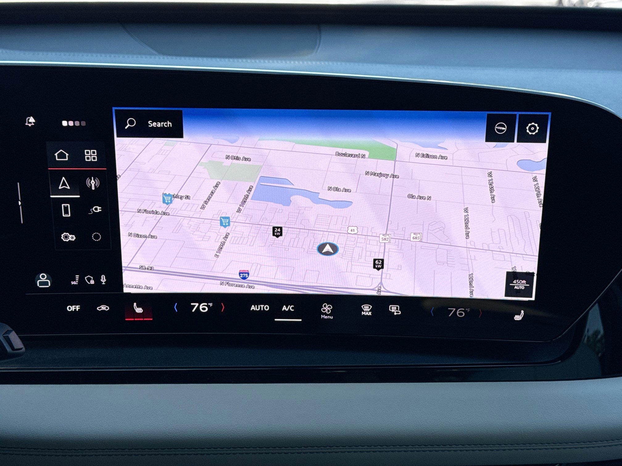 New 2025 Audi Q6 e-tron Premium image 32