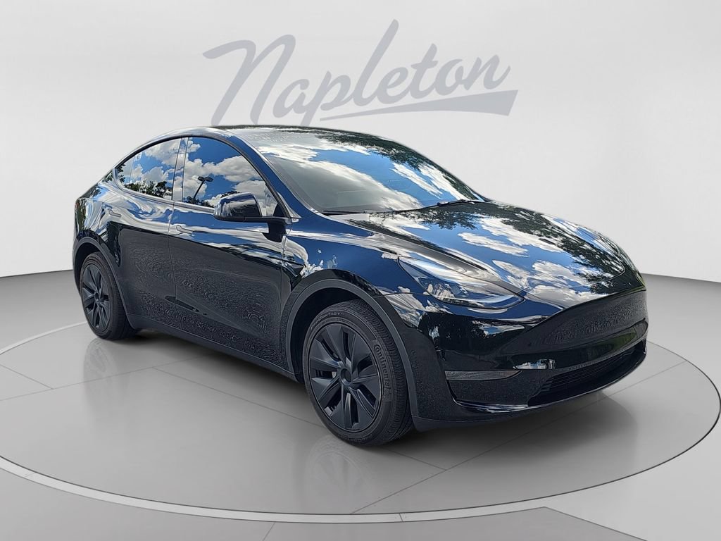 Used 2025 Tesla Model Y Long Range RWD image 8