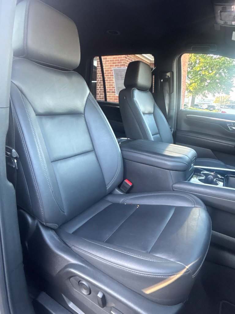 Used 2025 Chevrolet Tahoe LT AWD/4WD image 16