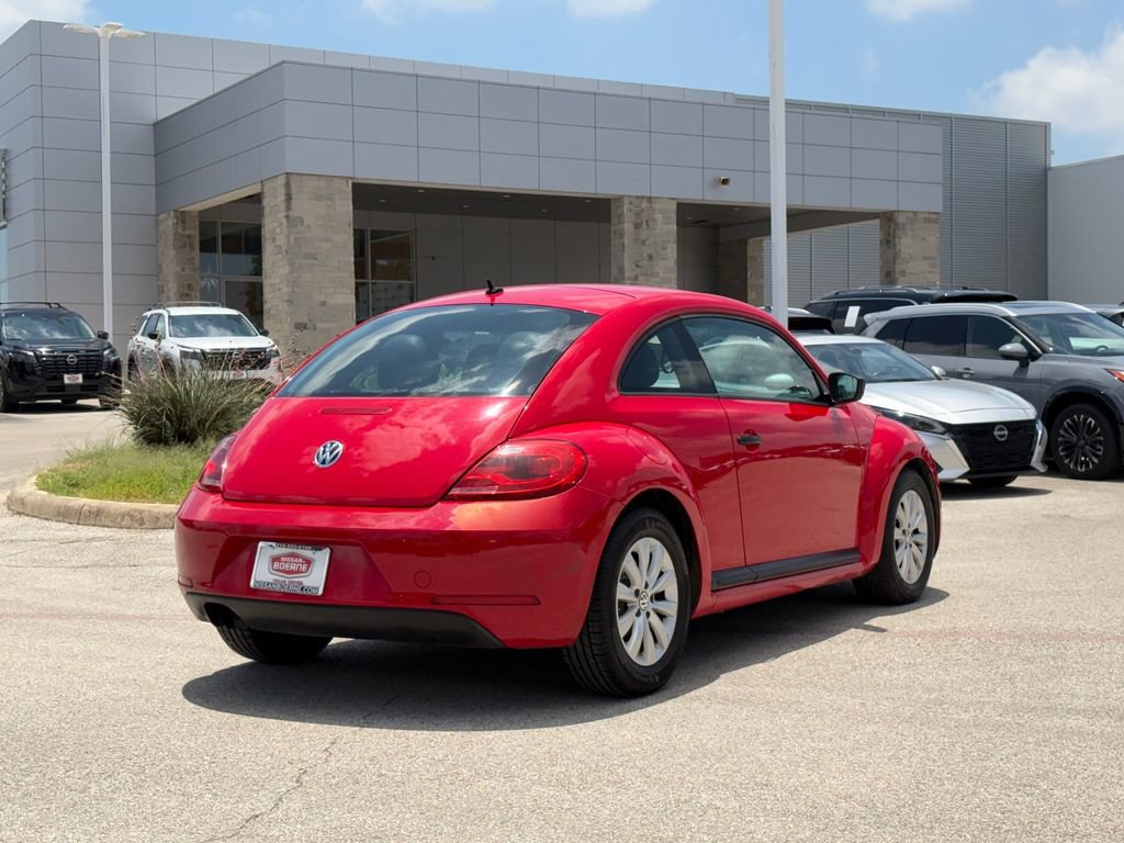 Used 2015 Volkswagen Beetle 1.8T Classic FWD image 5
