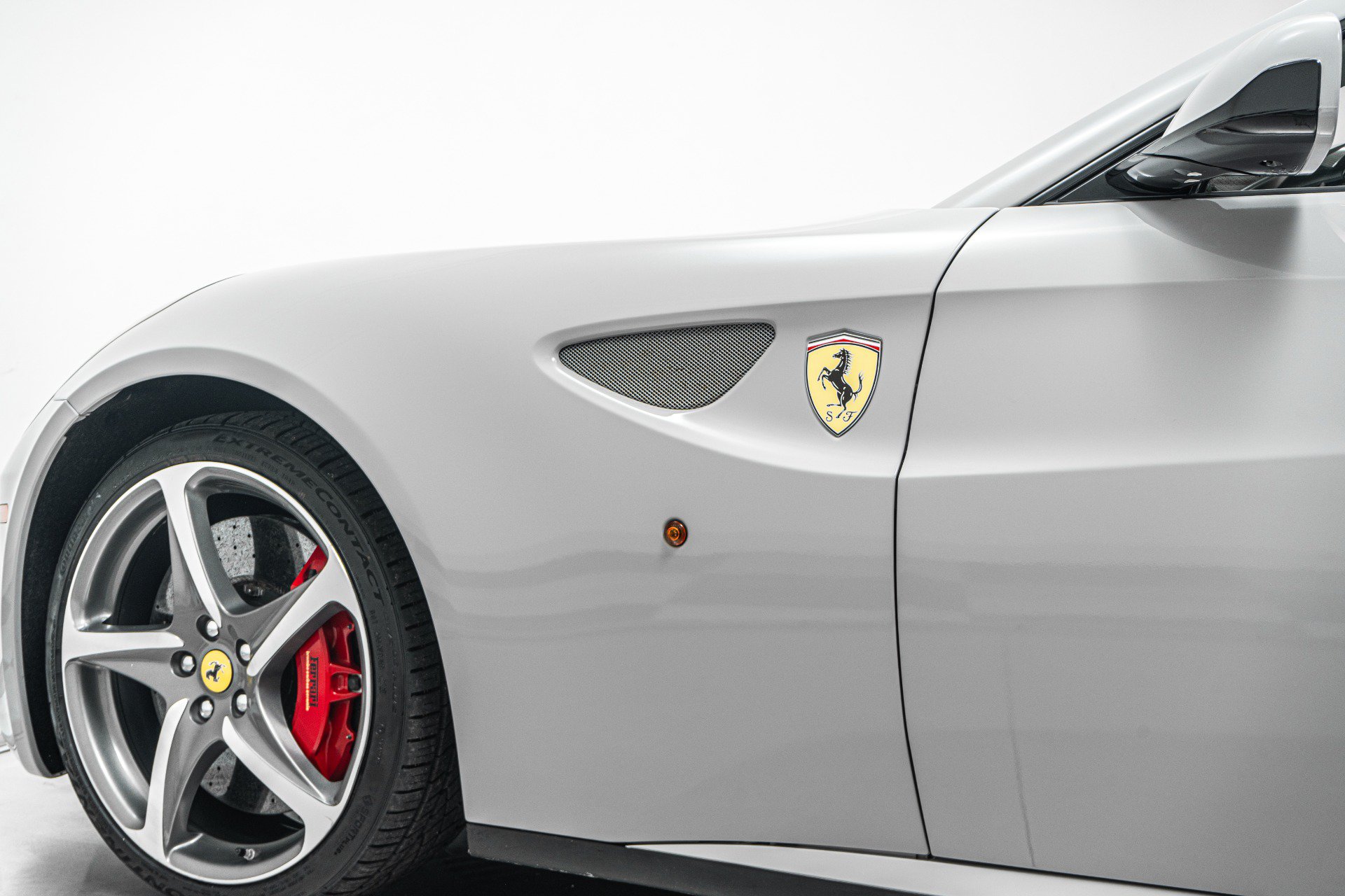 Used 2014 Ferrari FF AWD/4WD image 33