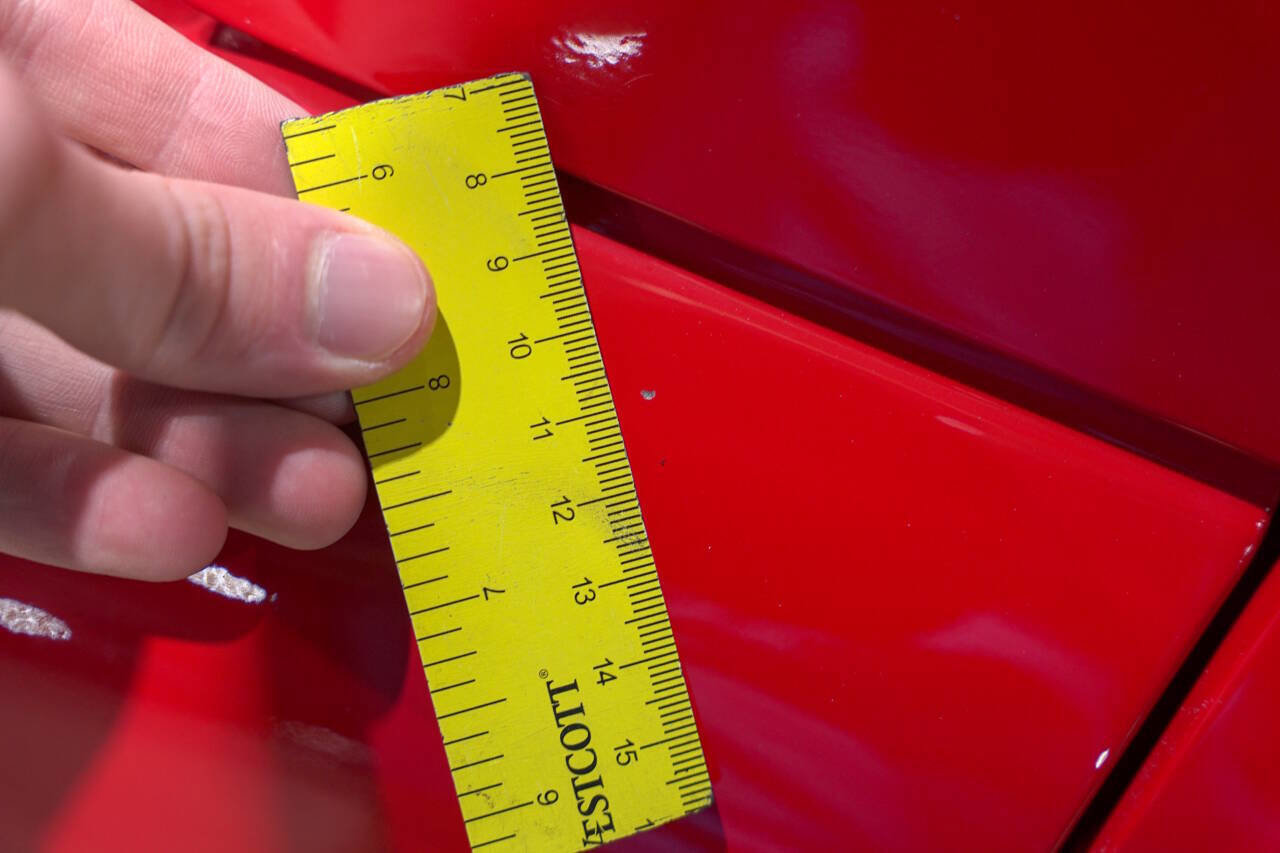 Used 1990 Chevrolet Corvette Coupe RWD image 35