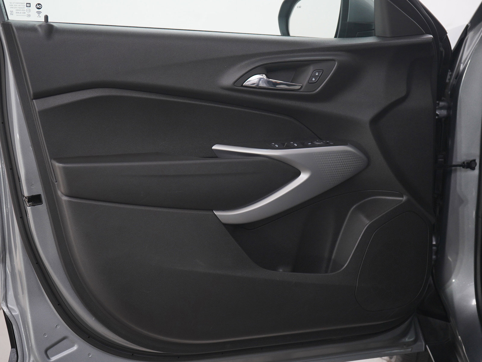 Used 2024 Chevrolet Trax LS w/ LS Convenience Package image 20