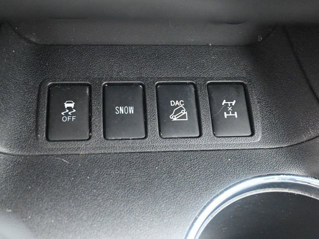 Used 2019 Toyota Highlander SE AWD/4WD image 14