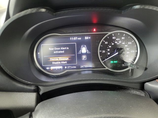 Used 2024 Nissan Versa SR image 11