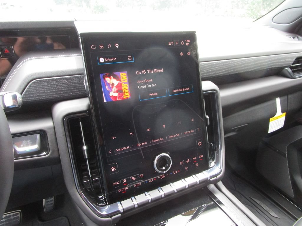 New 2026 GMC Yukon AT4 Ultimate AWD/4WD image 36