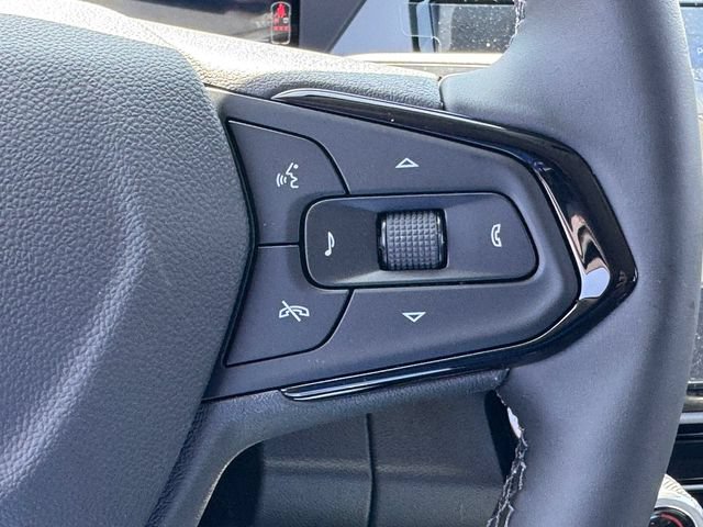 New 2027 Chevrolet Bolt LT w/ Comfort Package FWD image 17