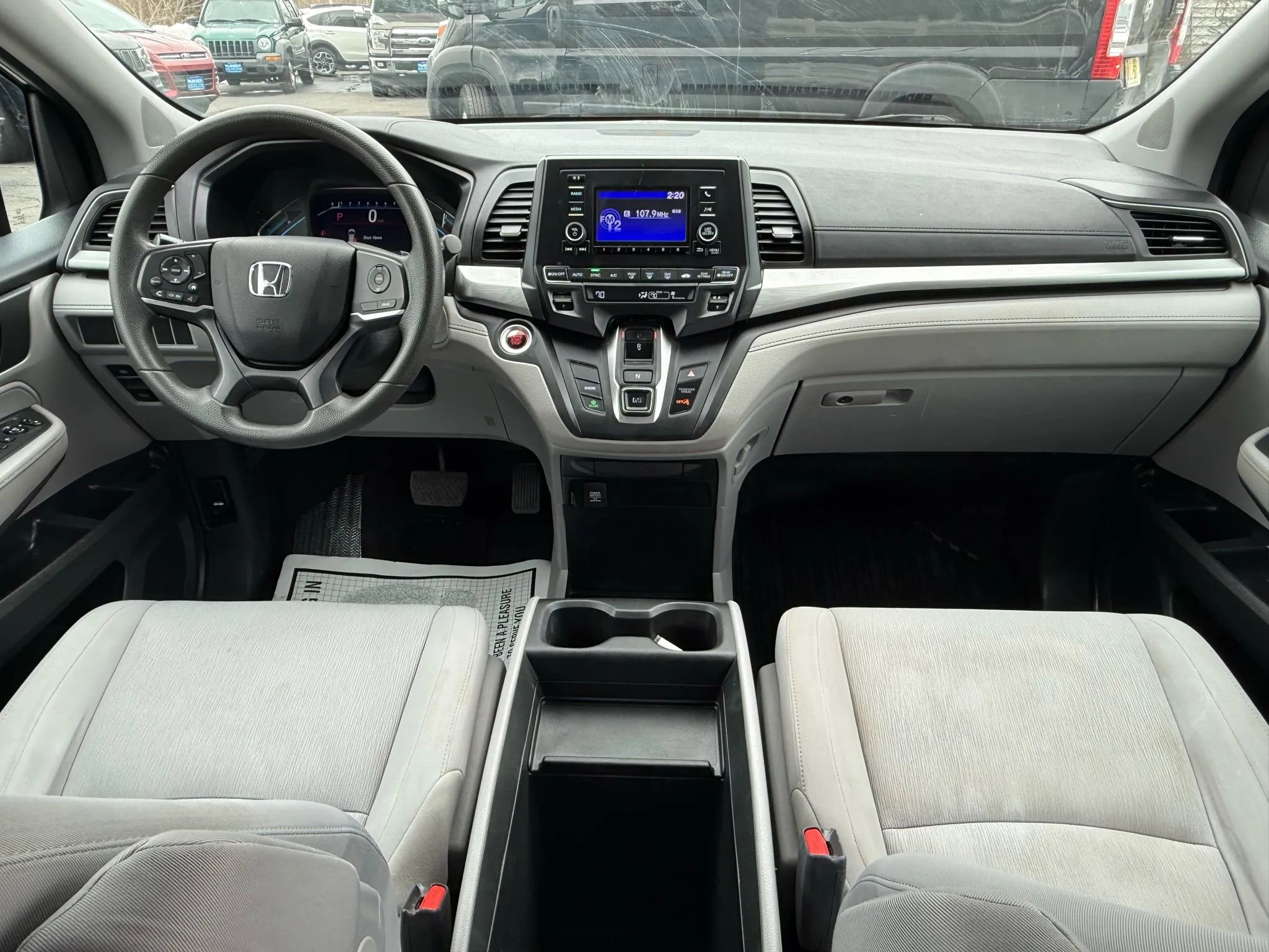 Used 2018 Honda Odyssey LX image 18