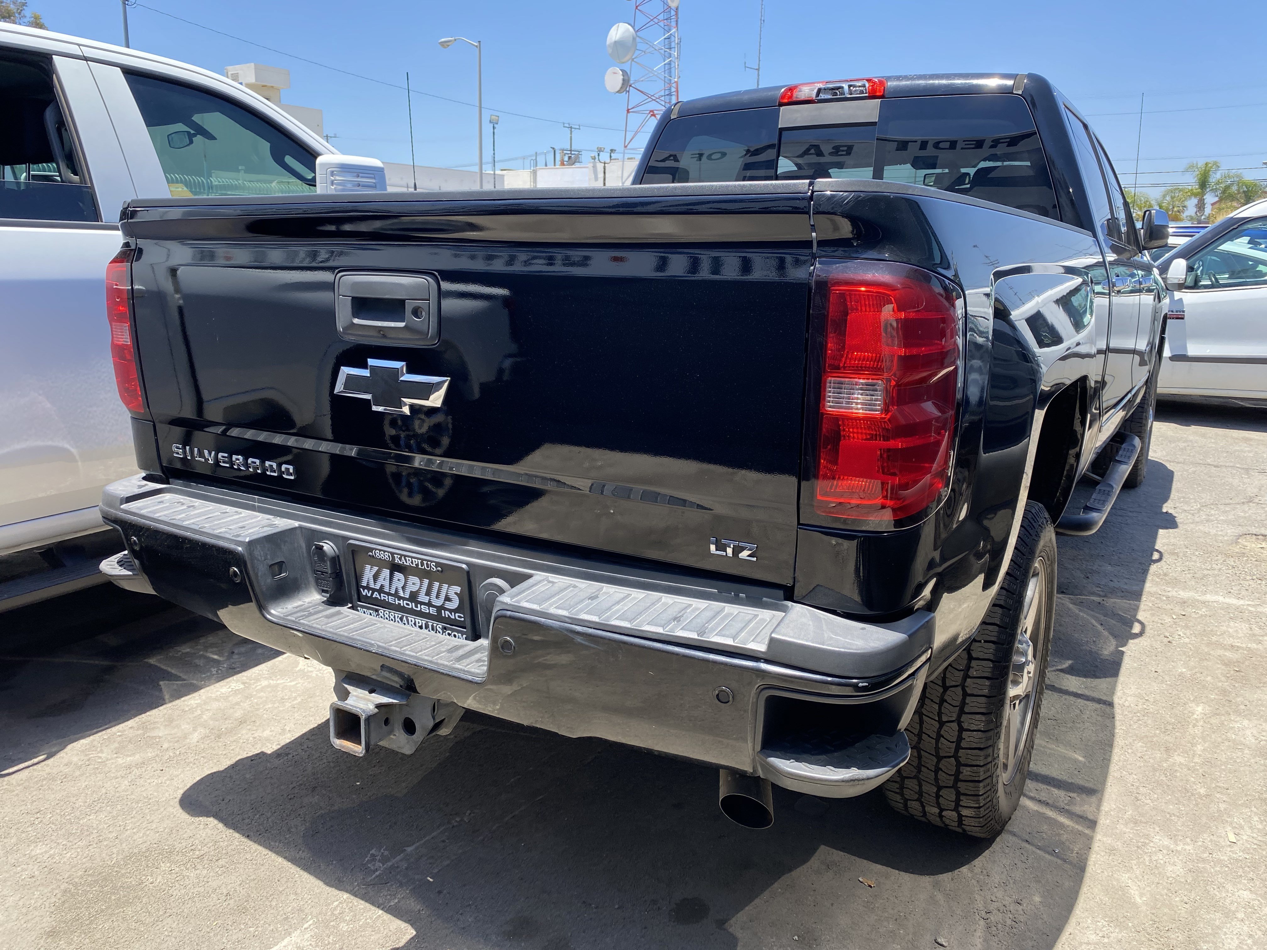 Used 2015 Chevrolet Silverado 2500 LTZ w/ Custom Sport Edition RWD image 9