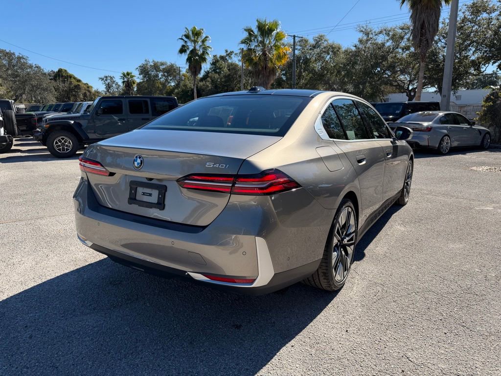 Used 2025 BMW 540i xDrive image 6