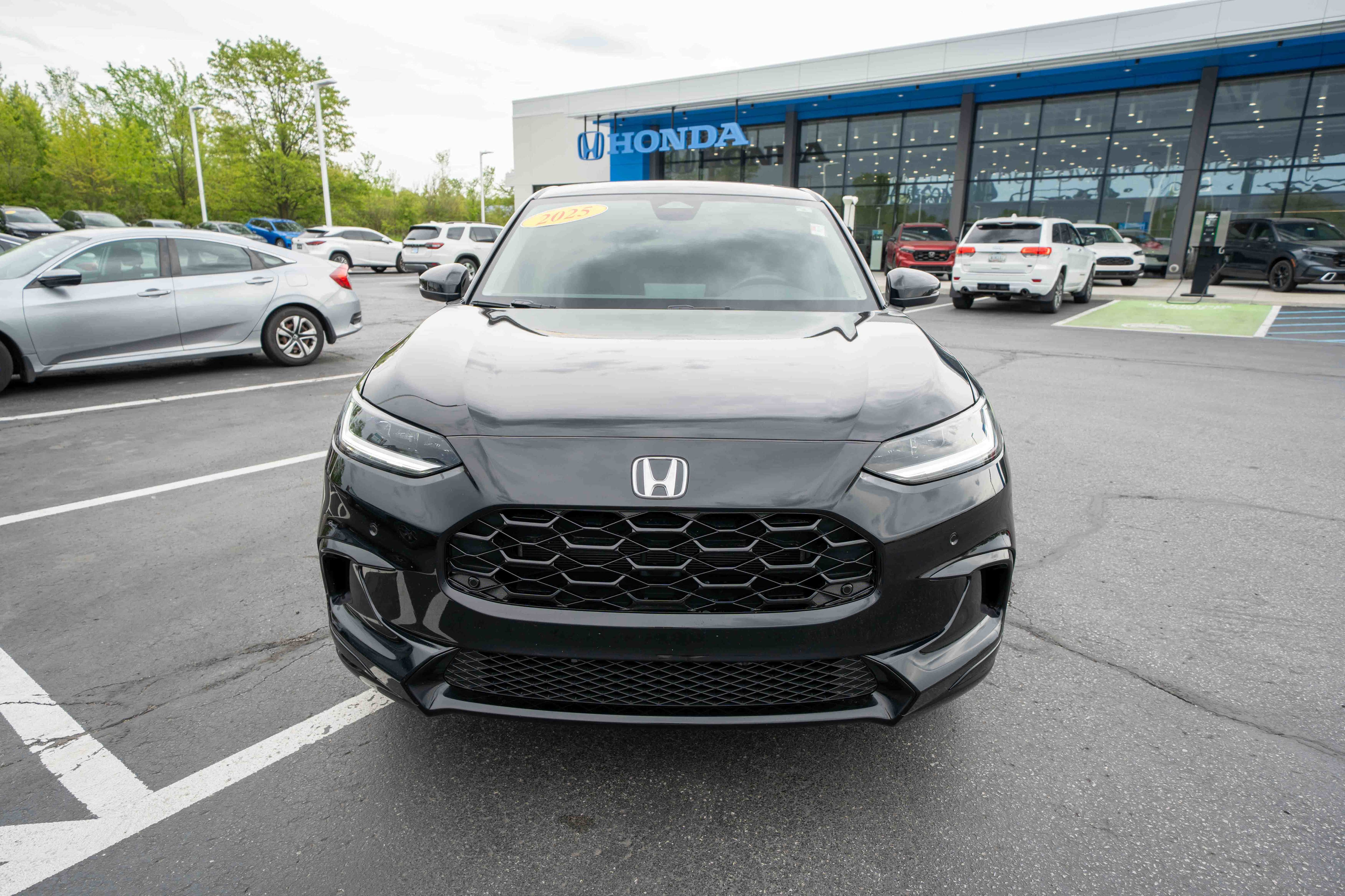 Certified 2025 Honda HR-V EX-L image 2