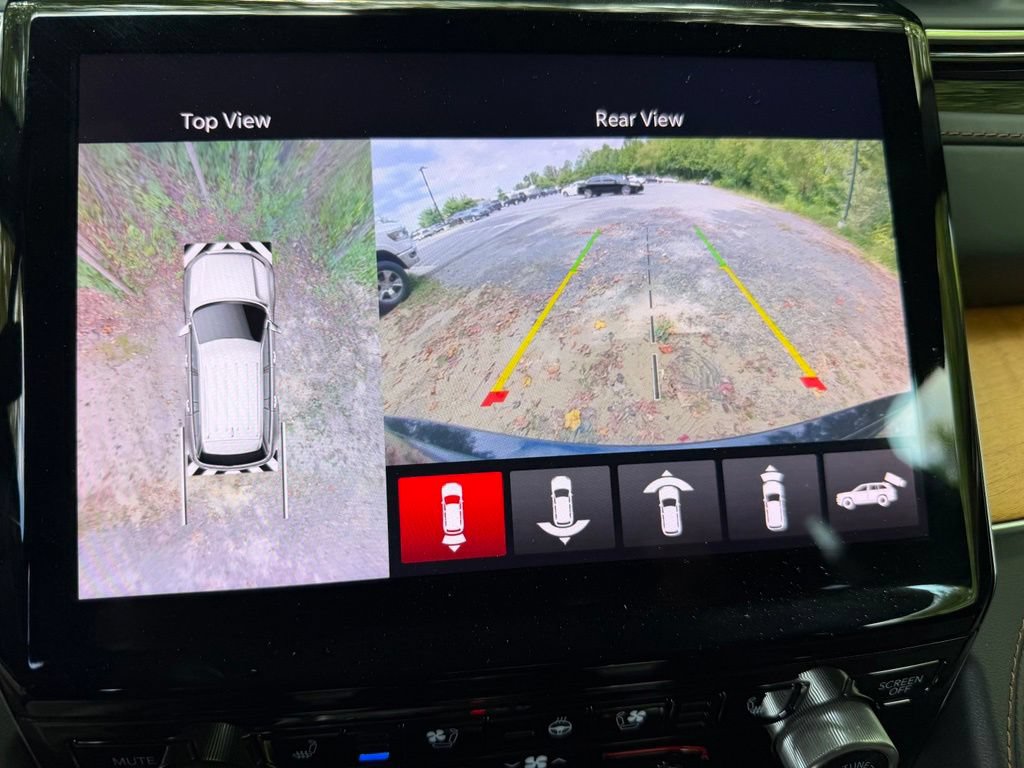 Used 2022 Jeep Grand Cherokee Summit AWD/4WD image 17