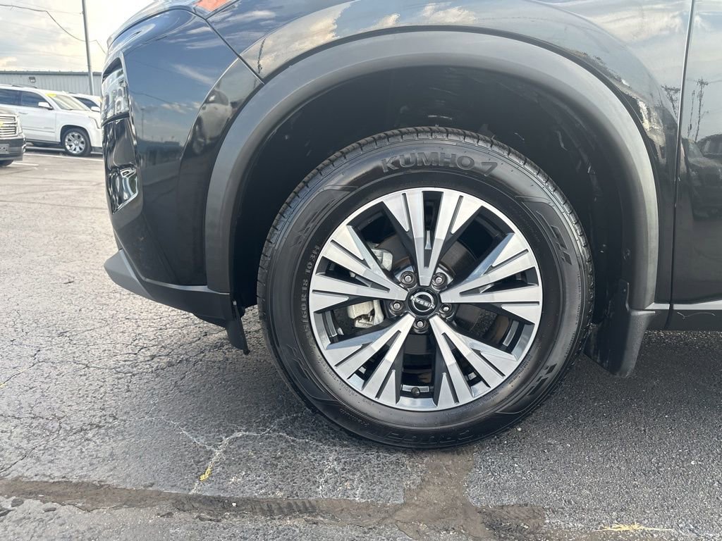 Used 2022 Nissan Rogue SV image 26