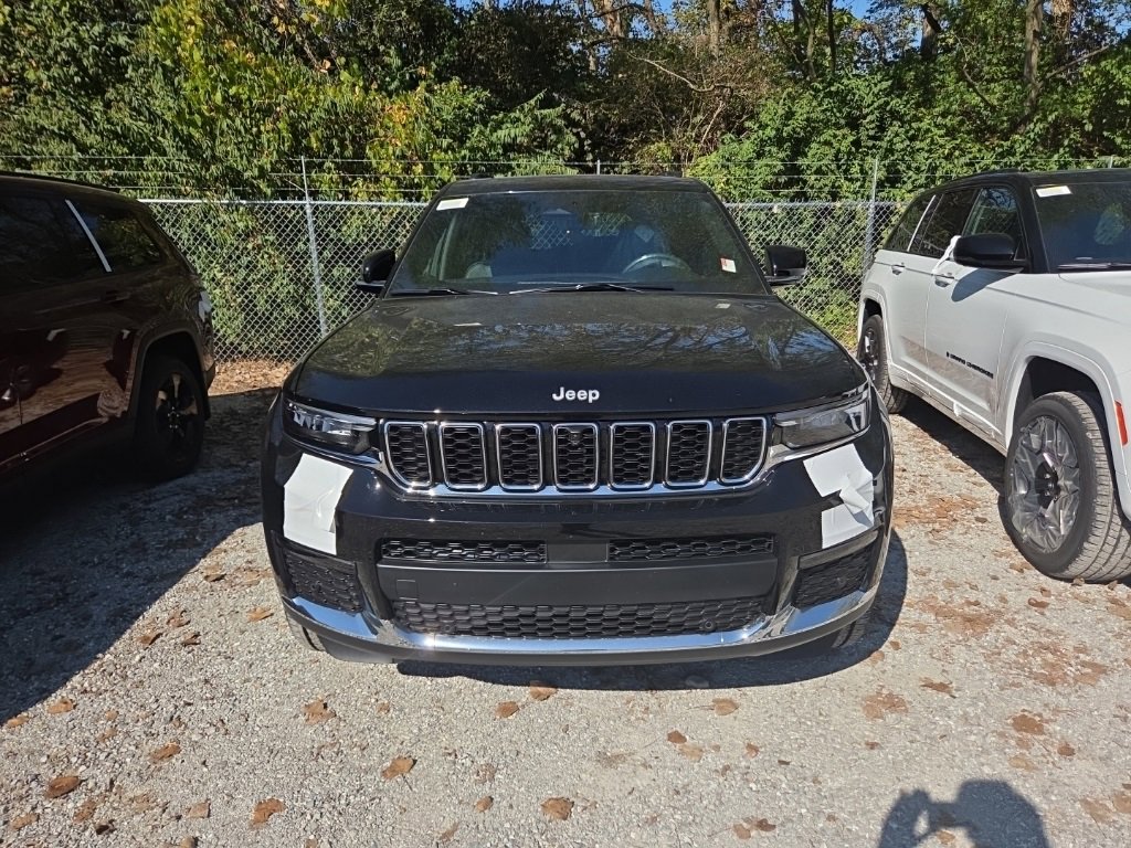 New 2025 Jeep Grand Cherokee L Limited image 2