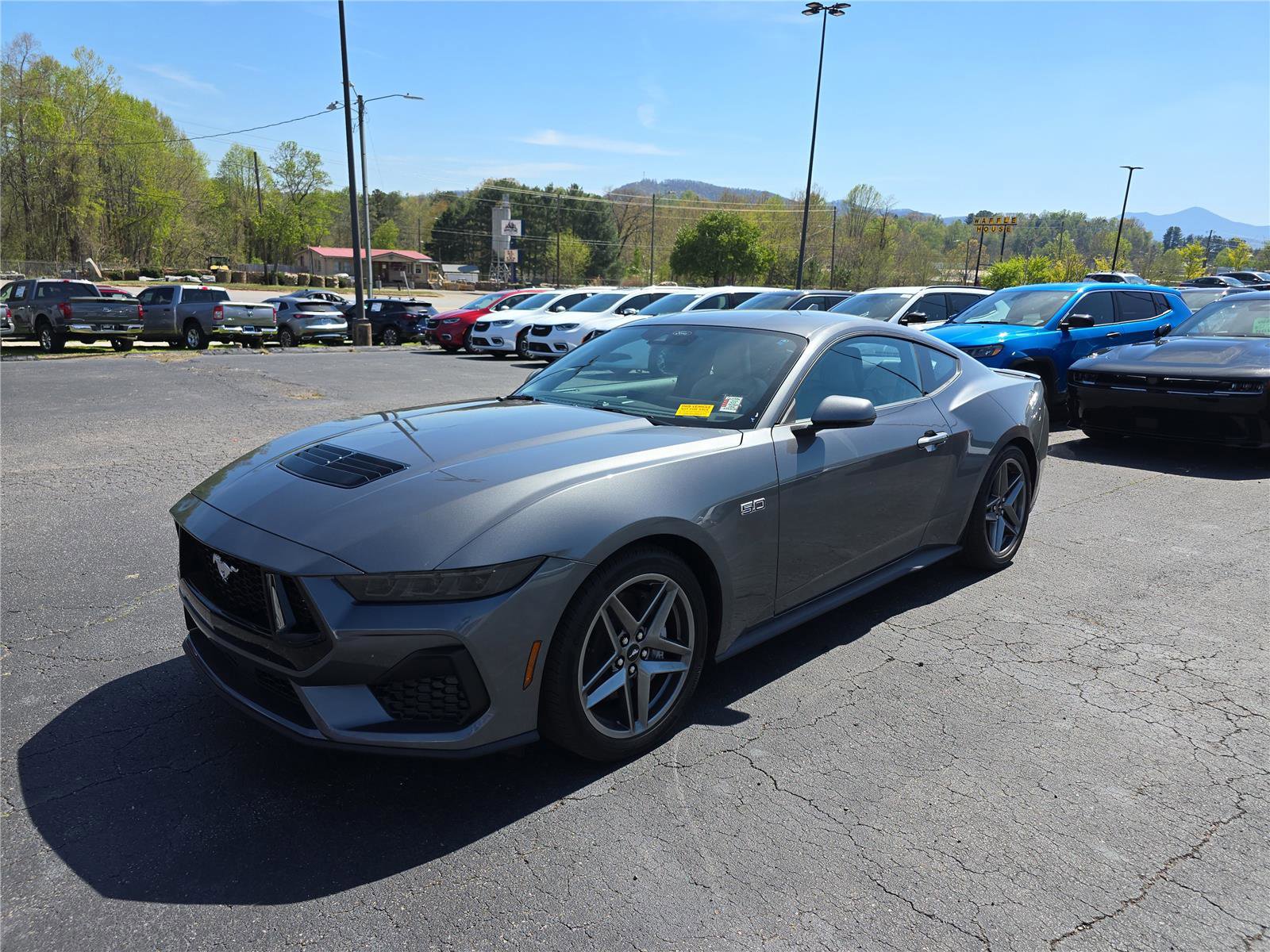 Used 2025 Ford Mustang GT Premium image 6