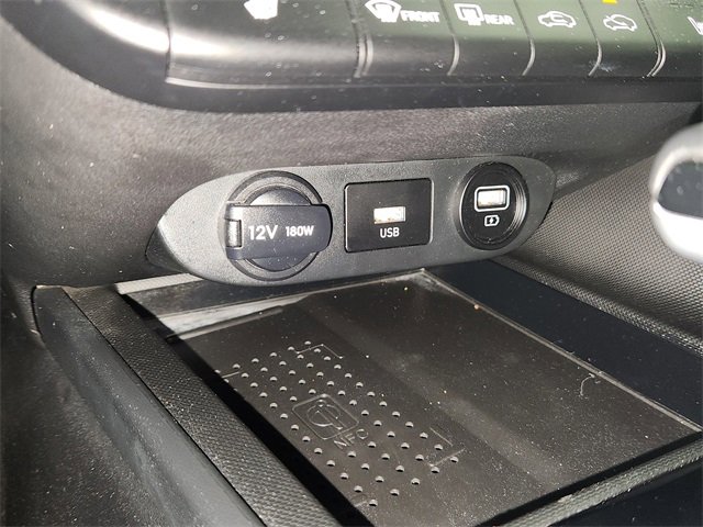 Certified 2023 Hyundai Elantra Limited w/ Cargo Package image 23