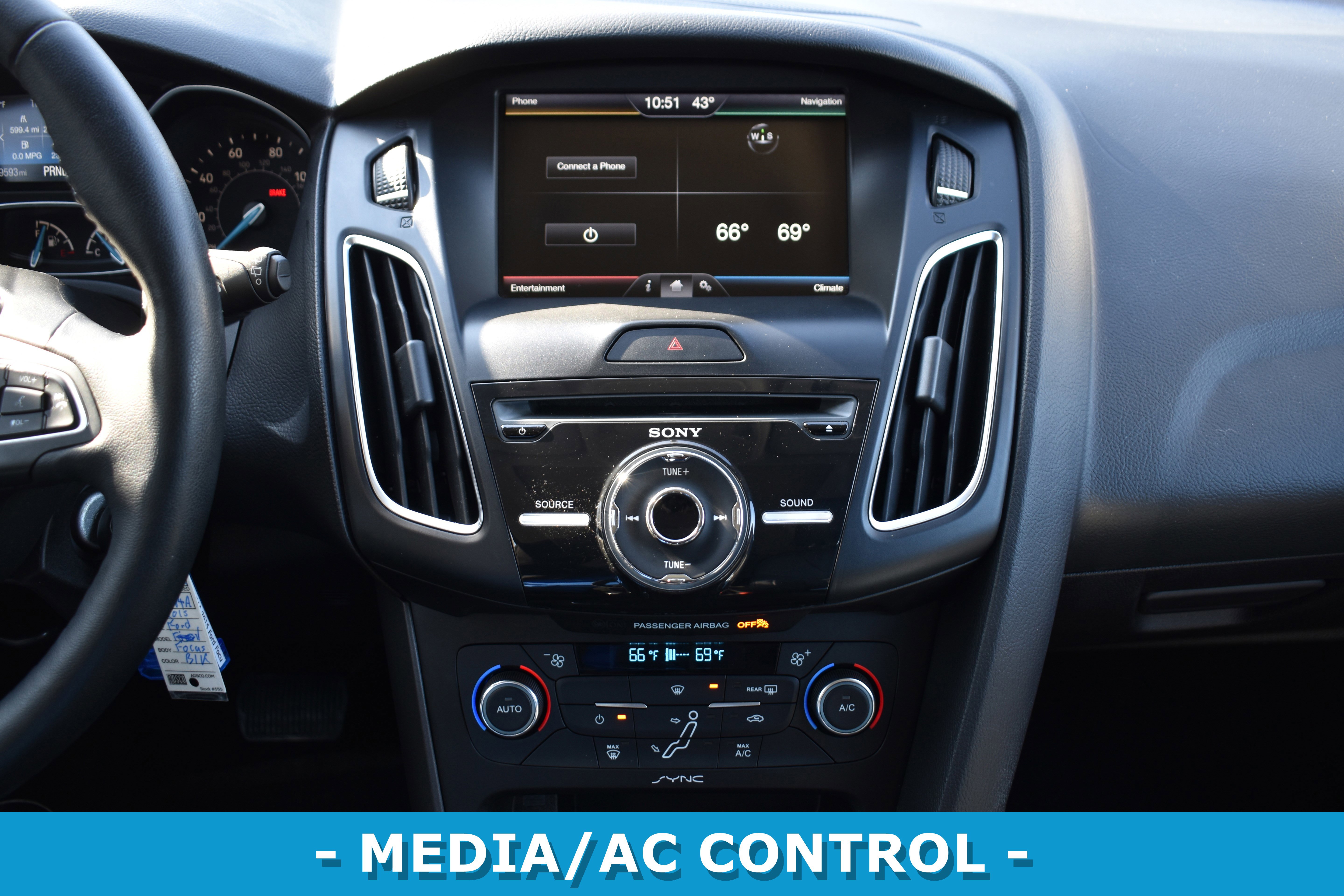 Used 2015 Ford Focus SE w/ Equipment Group 201A image 19