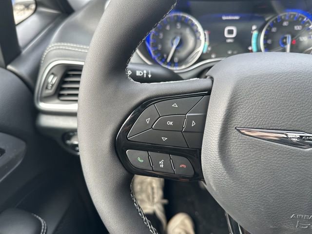 New 2026 Chrysler Pacifica Limited w/ S Appearance Package FWD image 23
