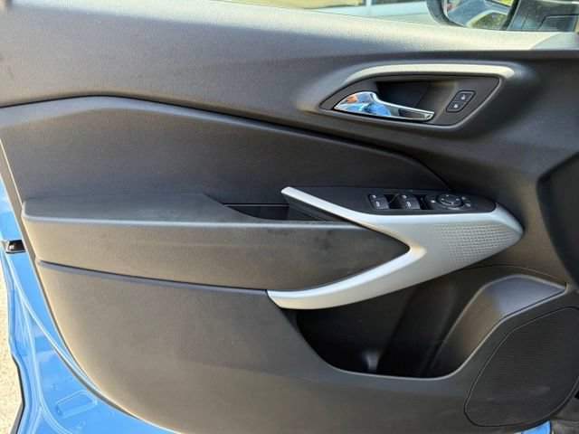 Used 2024 Chevrolet Trax RS FWD image 11