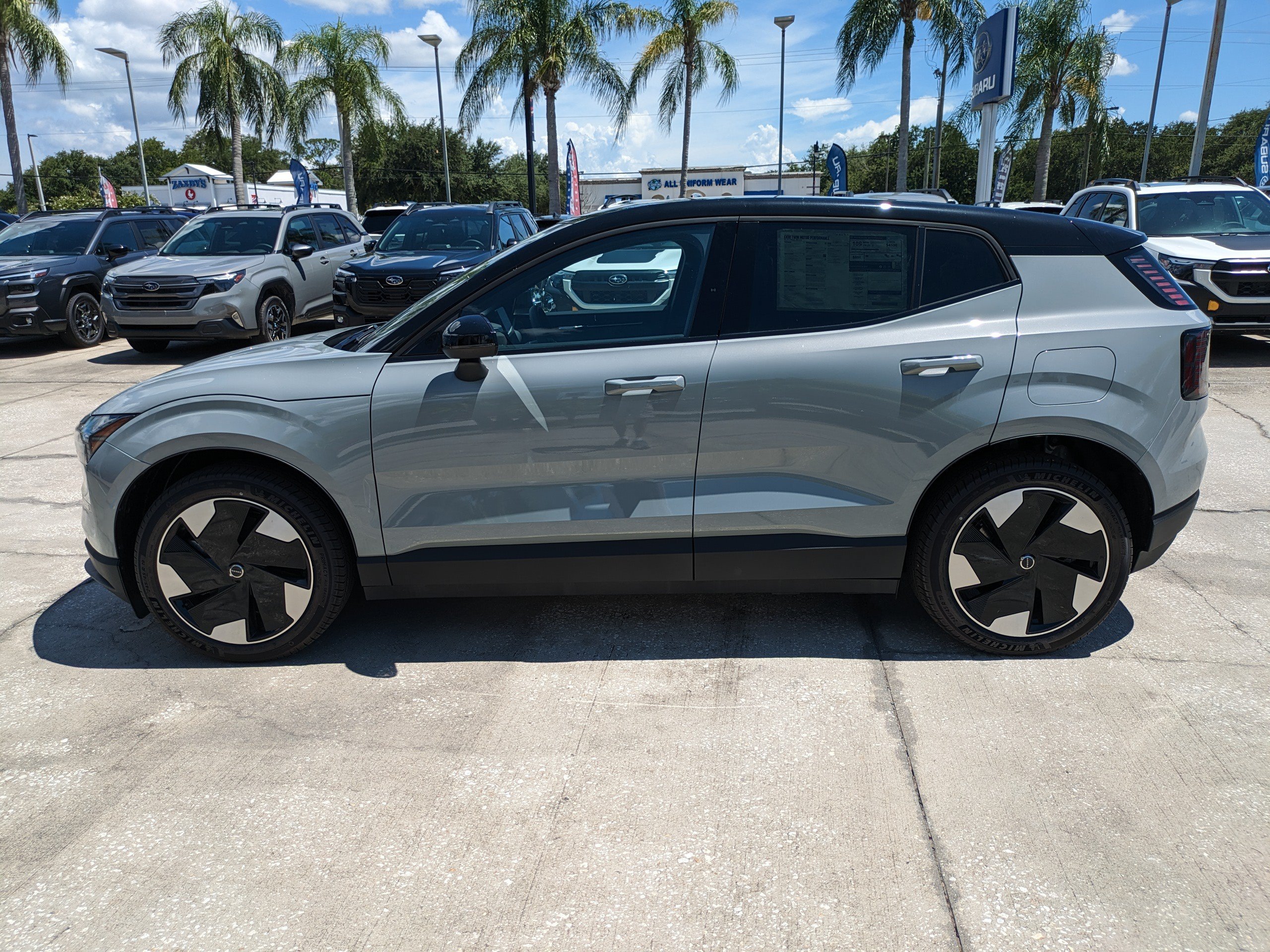 New 2026 Volvo EX30 Plus w/ Protection Package Premier AWD/4WD image 7