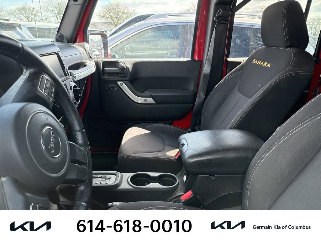 Used 2014 Jeep Wrangler Unlimited Sahara w/ Connectivity Group image 8