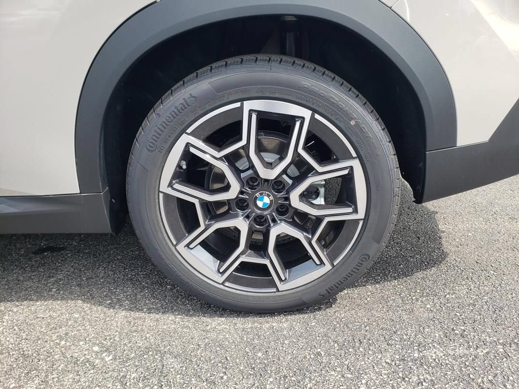 New 2026 BMW X2 xDrive28i w/ Technology Package AWD/4WD image 12