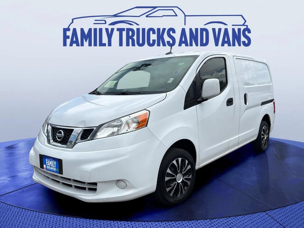 Used 2018 Nissan NV200 SV w/ Navigation Package FWD image 1