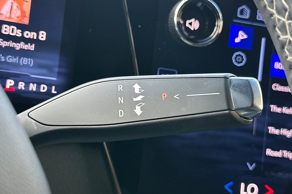 Used 2024 Chevrolet Traverse LT image 24