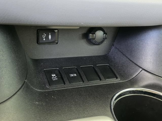 Used 2015 Toyota Highlander XLE FWD image 24