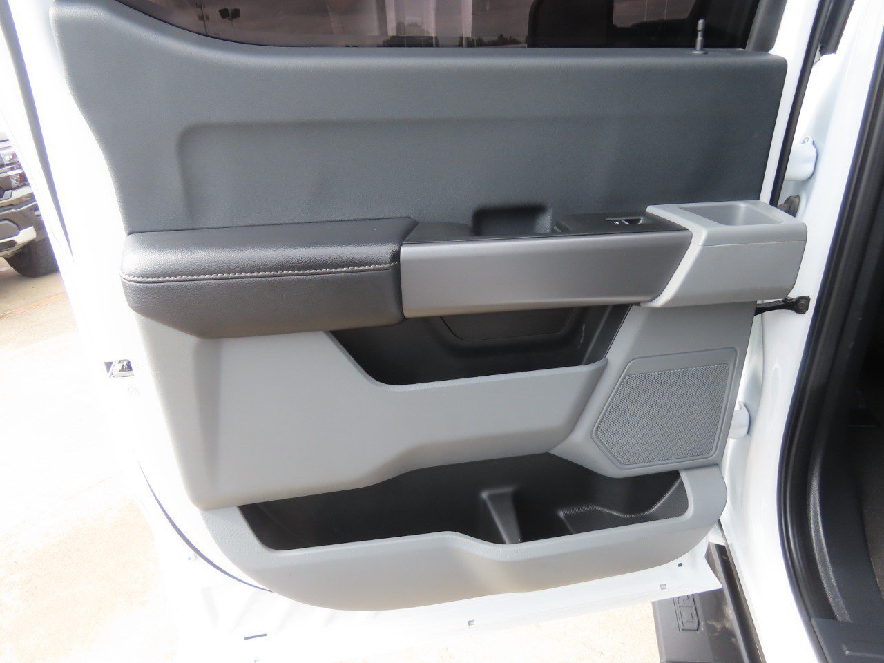 Used 2025 Ford F250 XLT w/ FX4 Off-Road Package AWD/4WD image 19