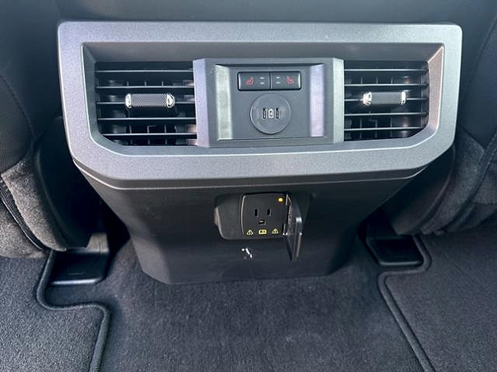 New 2025 Ford F250 Lariat w/ Lariat Ultimate Package image 16