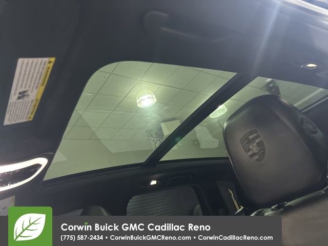 Used 2018 Porsche Cayenne Platinum Edition image 23