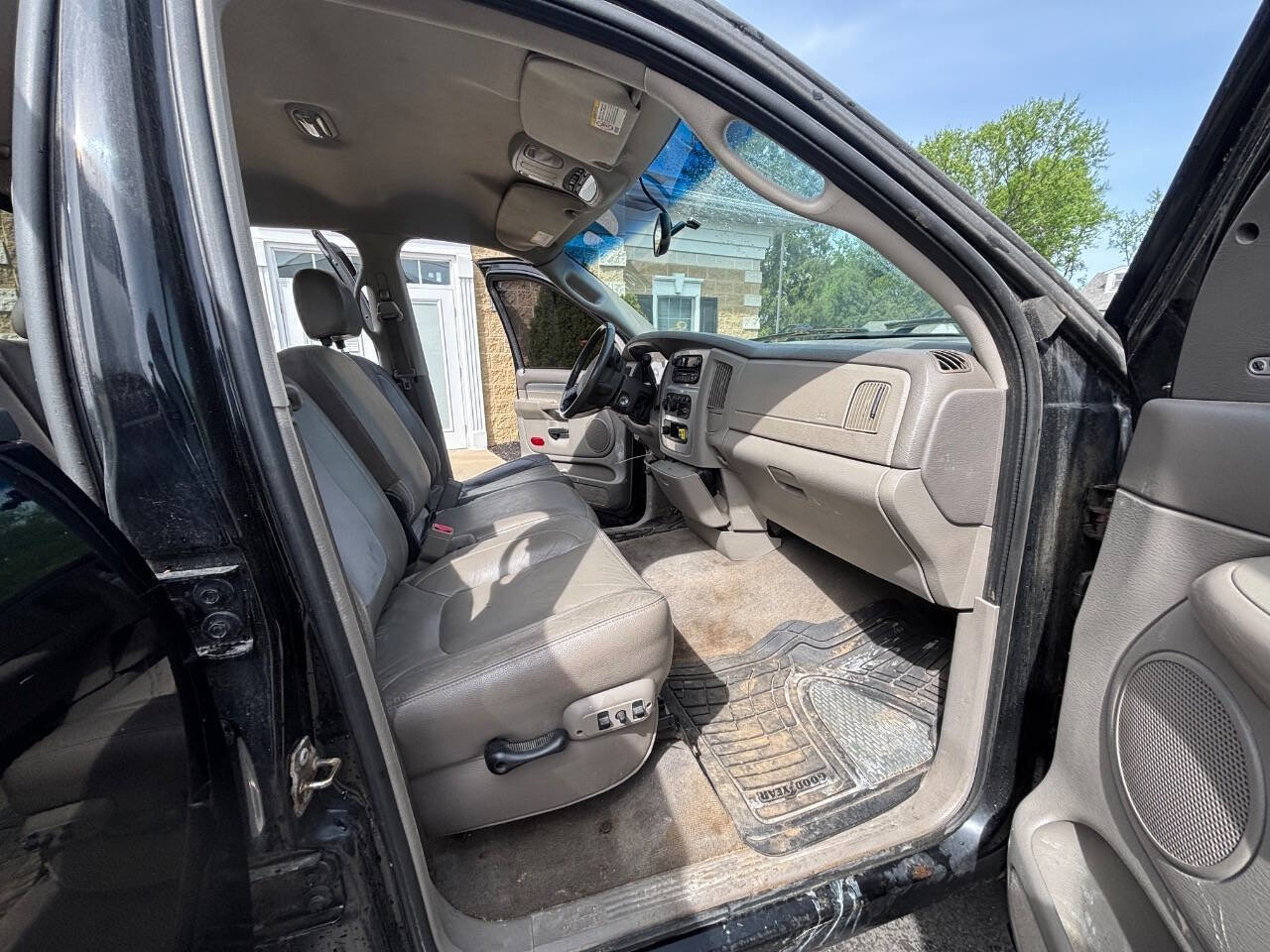 Used 2004 Dodge Ram 1500 Truck SLT w/ Security Group AWD/4WD image 10