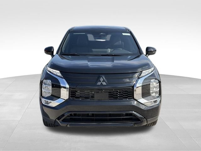 New 2026 Mitsubishi Outlander LE FWD image 9