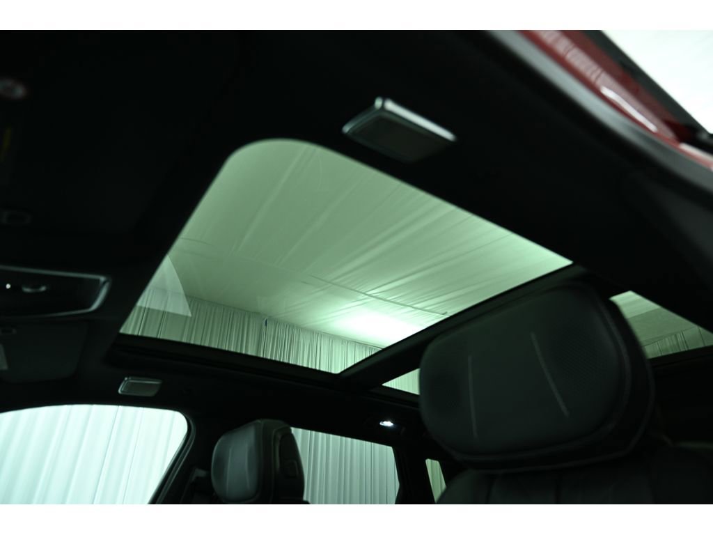 New 2026 Cadillac Lyriq V w/ Exterior Carbon Fiber Package AWD/4WD image 25