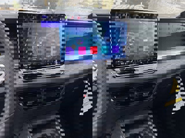 New 2026 Volkswagen Tiguan SE R-Line image 17