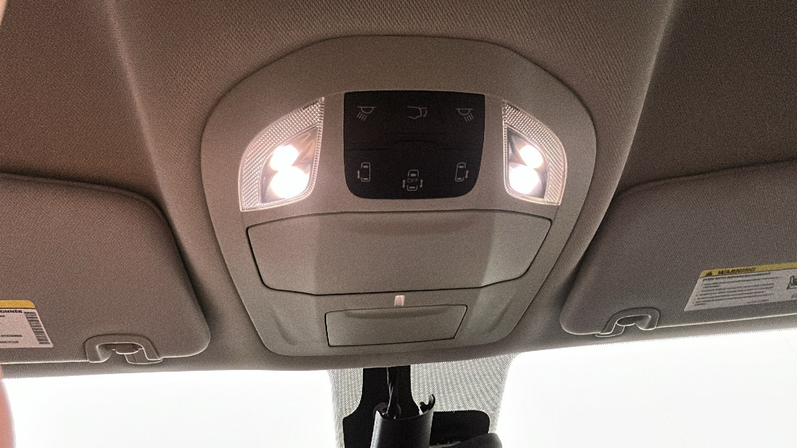 Used 2024 Chrysler Pacifica Touring-L FWD image 27
