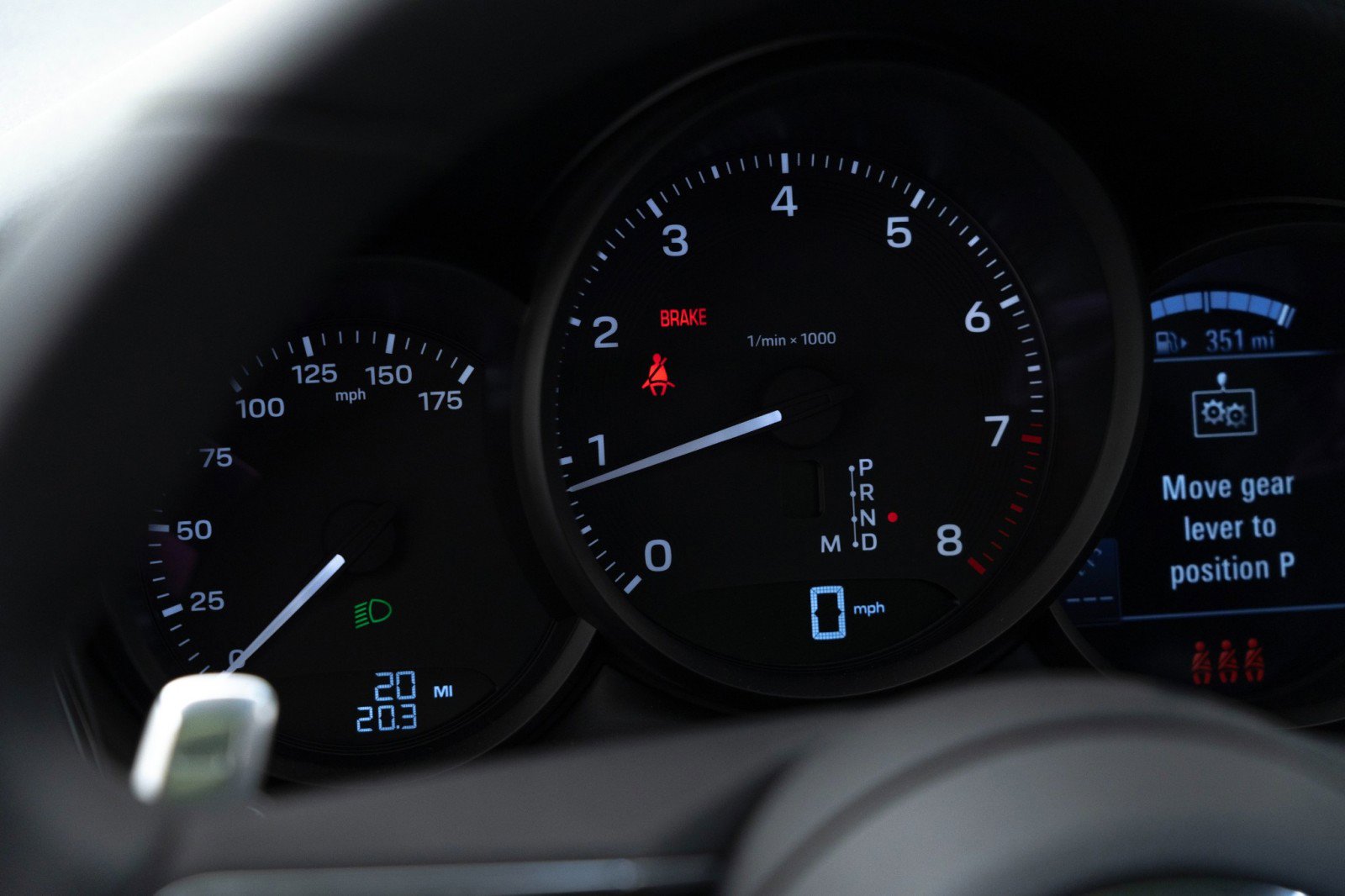 New 2025 Porsche Macan image 21