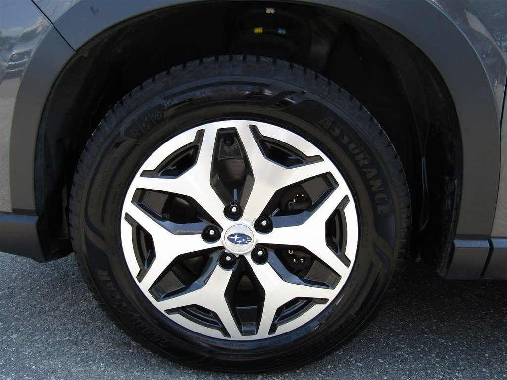 Used 2021 Subaru Forester Premium AWD/4WD image 12