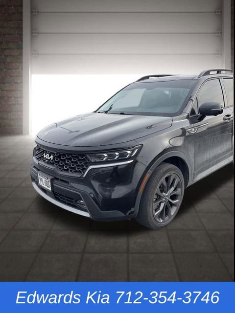 Used 2023 Kia Sorento SX Prestige image 2