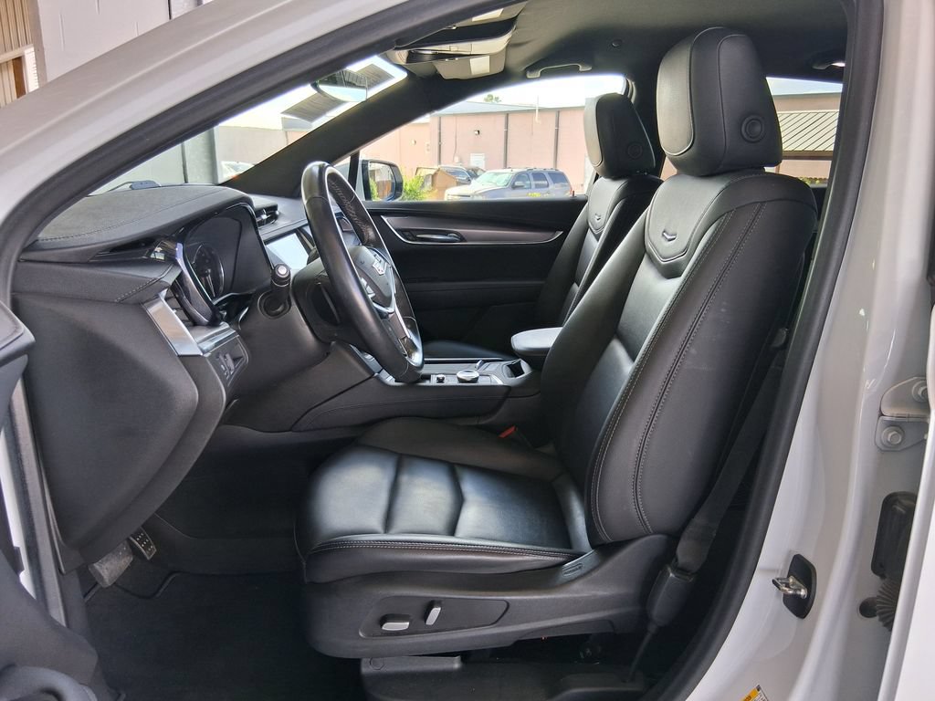 Used 2022 Cadillac XT5 Luxury FWD image 19