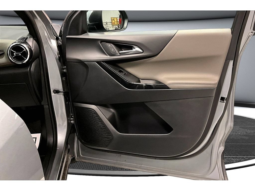 Used 2025 Chevrolet Equinox LT w/ Convenience Package II AWD/4WD image 25
