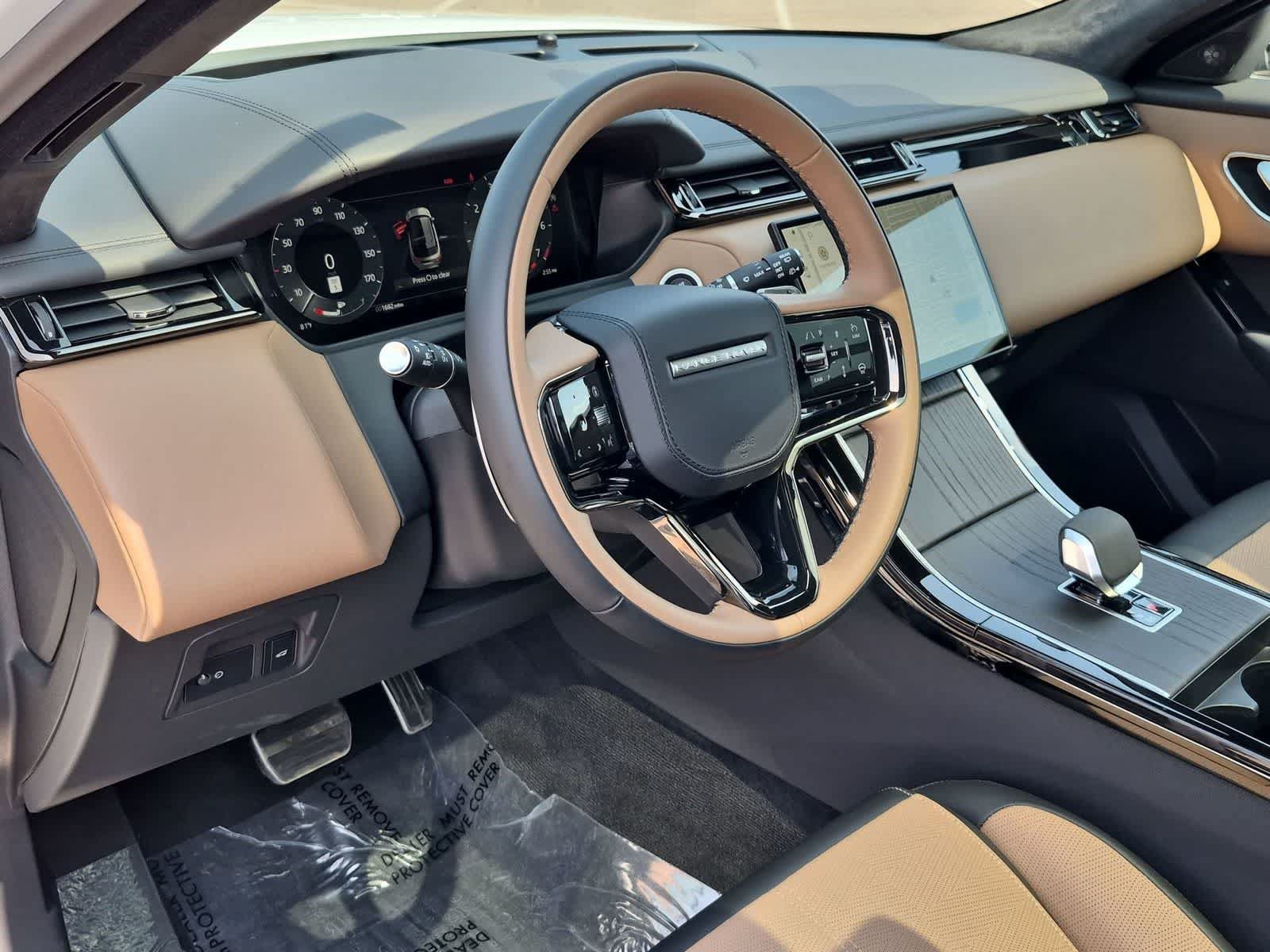 Used 2026 Land Rover Range Rover Velar Autobiography AWD/4WD image 2
