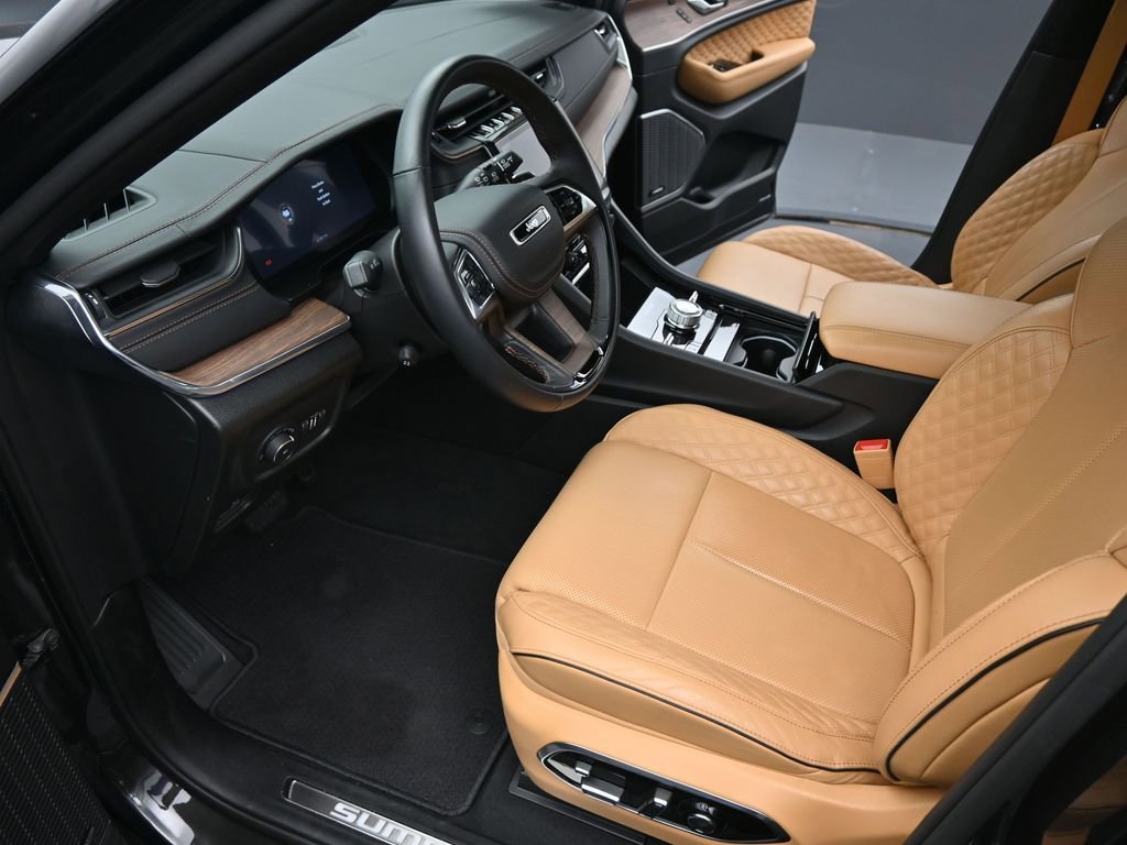 Used 2024 Jeep Grand Cherokee L Summit w/ Advanced Protech Group IV image 9
