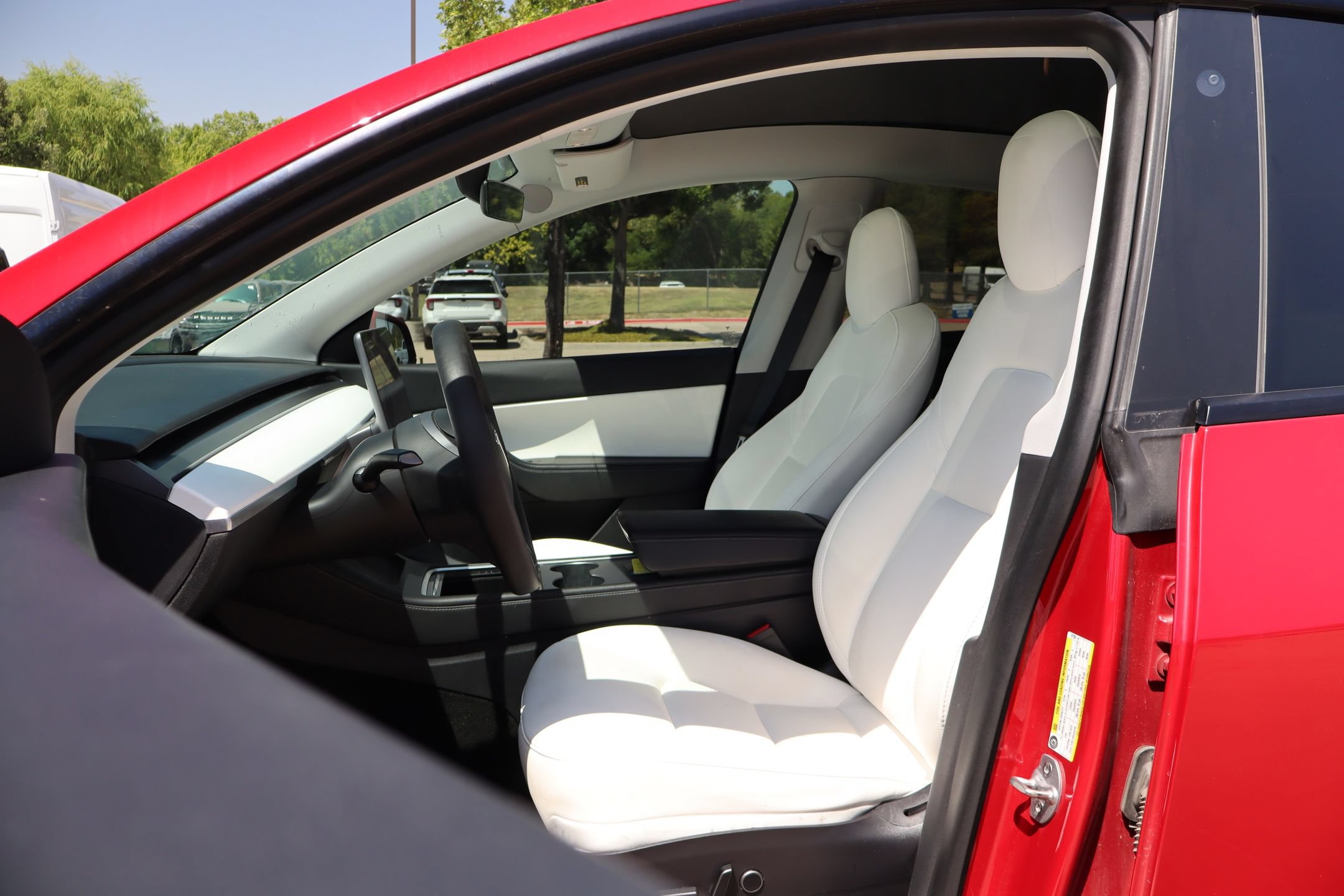 Used 2021 Tesla Model Y Long Range AWD/4WD image 10