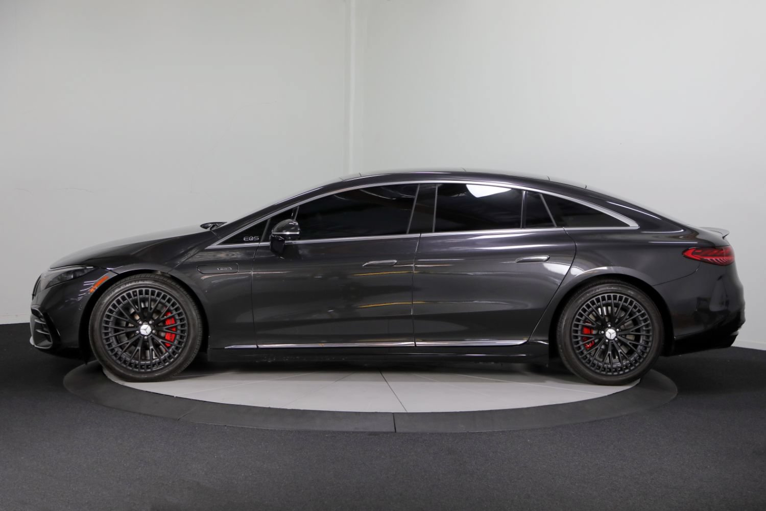 Used 2023 Mercedes-Benz EQS AMG 4MATIC w/ Trim Level Package image 5