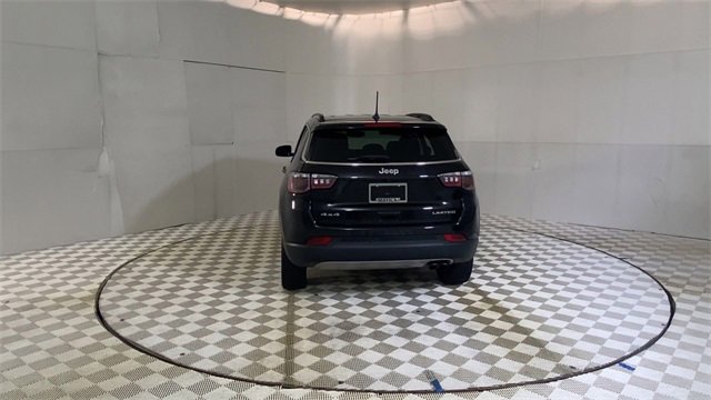 Used 2022 Jeep Compass Limited image 7