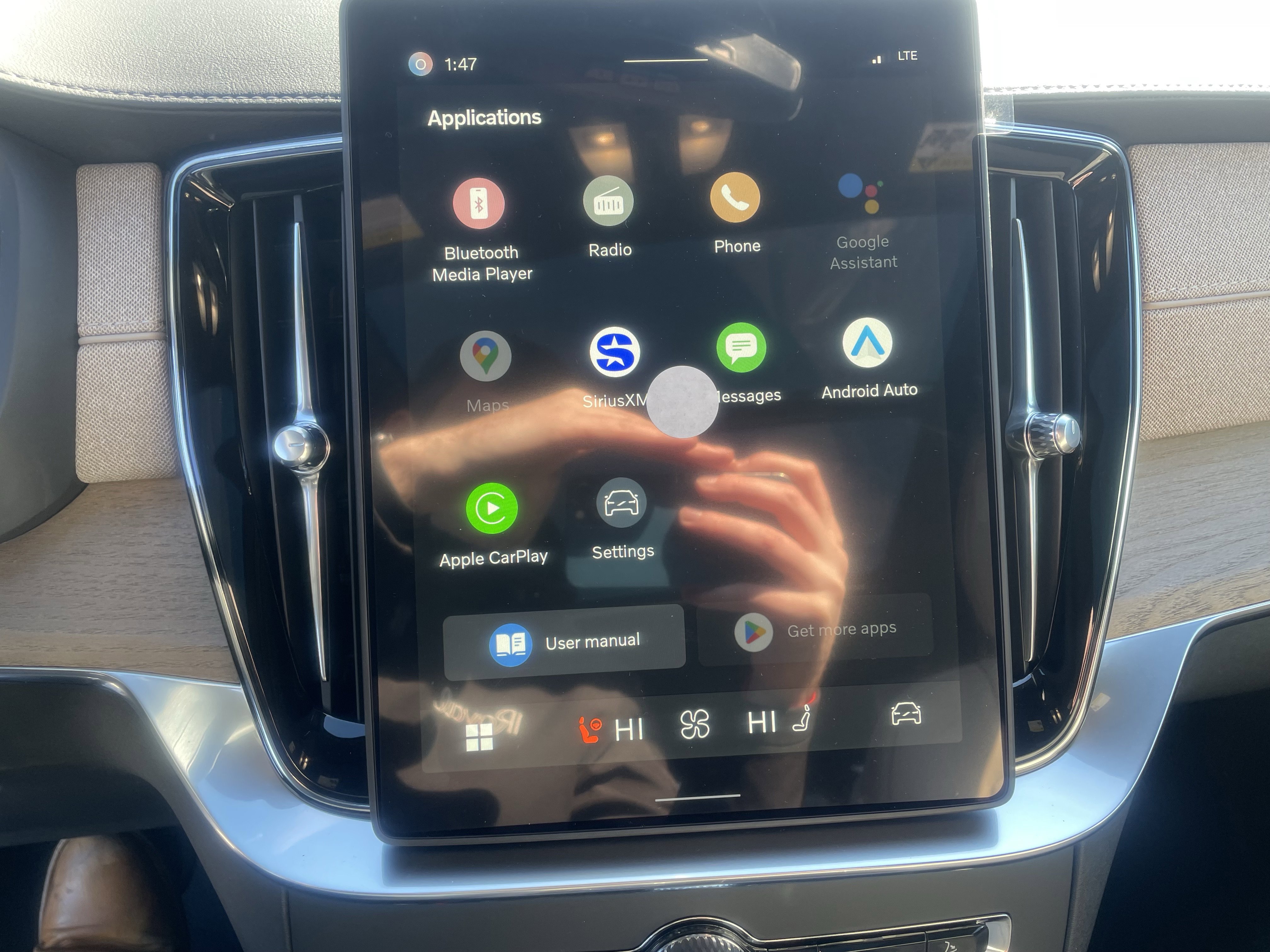 New 2026 Volvo XC90 B6 Ultra w/ Protection Package Premier image 18